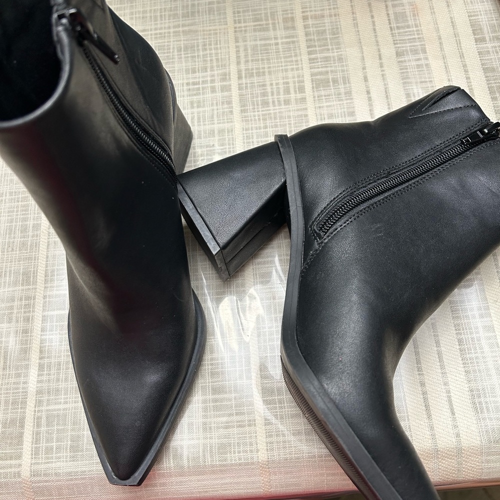BP. Booties